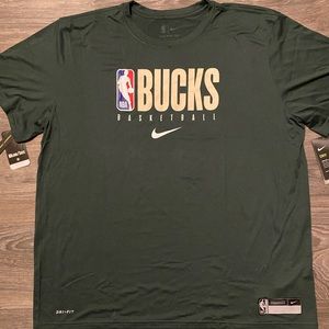 Nike Milwaukee bucks dri fit T-shirt NWT